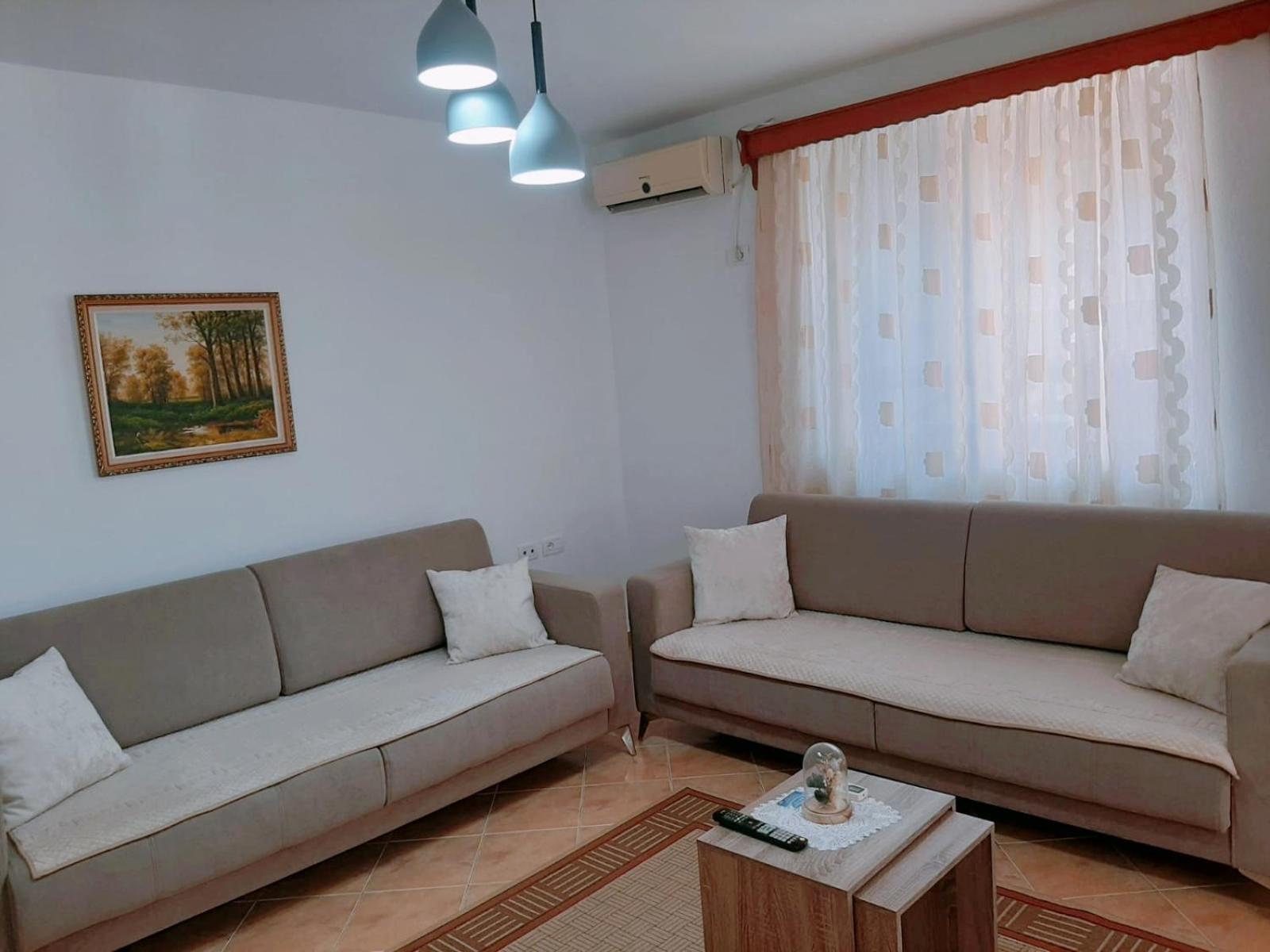 Vangert Apartment Berat Buitenkant foto
